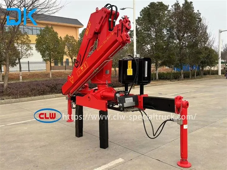 3.2T Knuckle Boom Truck